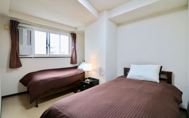 Sepia yamanote room202