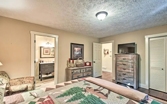 Comfy Jasper Getaway w/ Community Amenities!