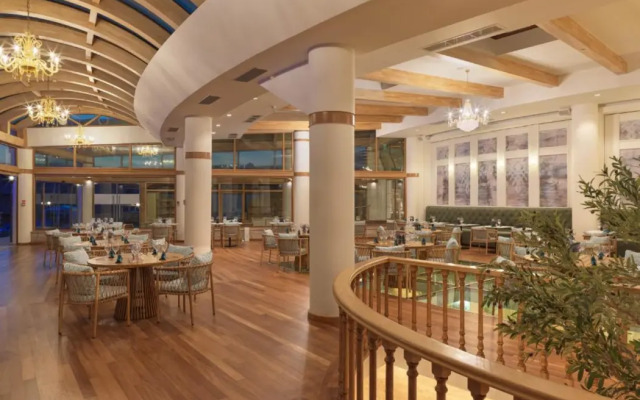 Seafos Luxury Resort & Spa