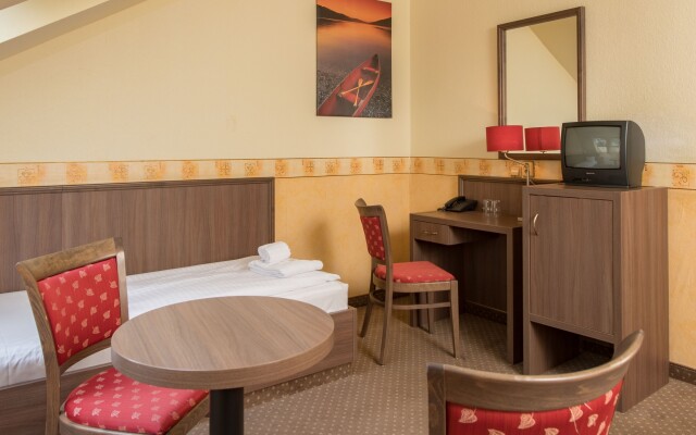 Hotel Ostruvek