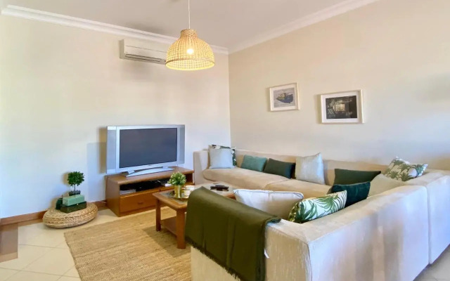 Amazing 2Bedroom apartment in Victoria Boulevard