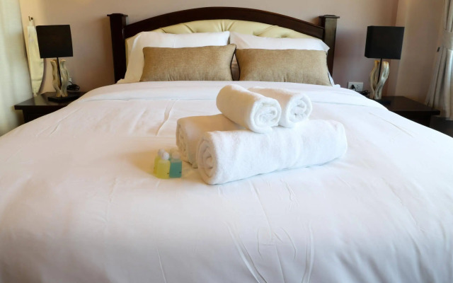 Sabai Hotel and Hostel