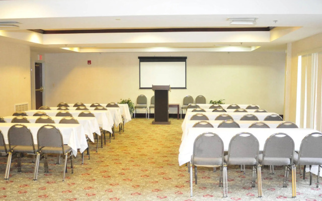 Comfort Suites Newark - Harrison