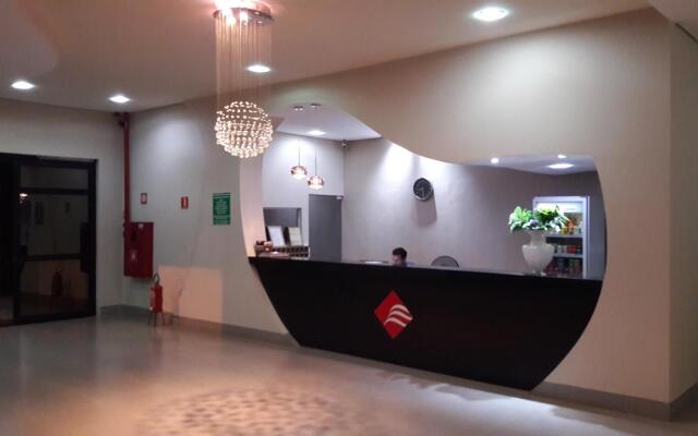 Emmis Park Hotel