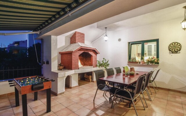 Amazing Home in Stobrec With Wifi and 4 Bedrooms