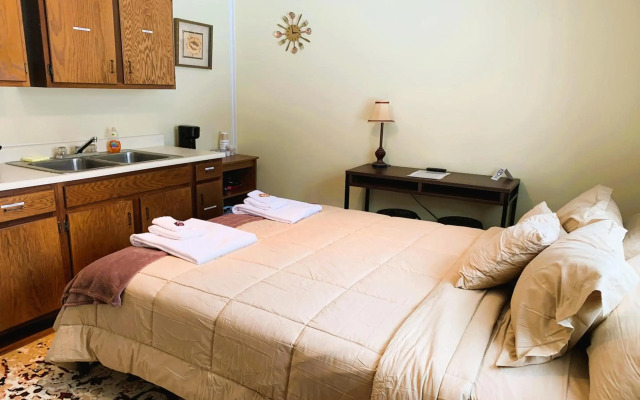 Love Hotels St John River by OYO at Fort Kent ME
