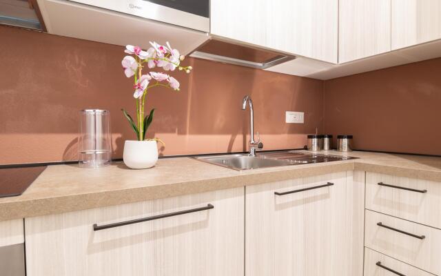 Welcomely - Xenia Boutique House 2