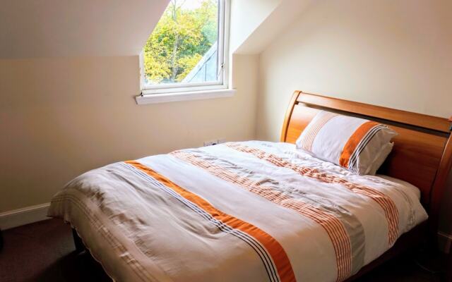 2 Bedroom Penthouse in Edinburgh