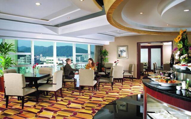 Pavilion Century Tower Hotel
