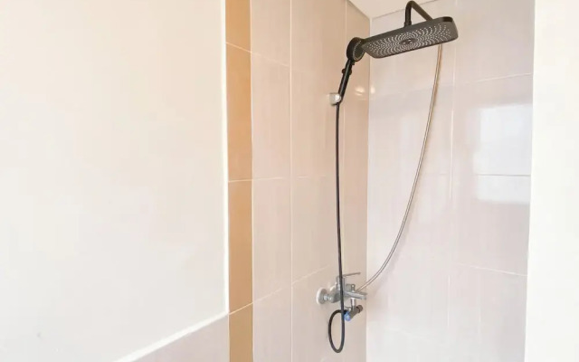 Cozy Living 2Br At Apartment Meikarta