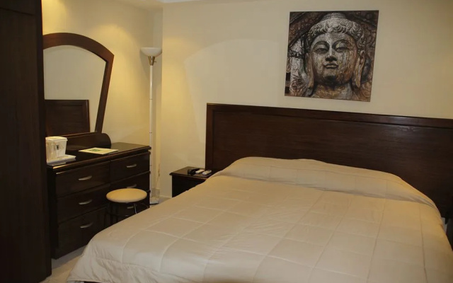 Hotel San Thomas Inn