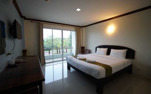 Sea Mountain Khanom Hotel