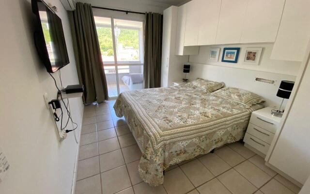 Cobertura a 100m da Praia de Jurere Florianópolis