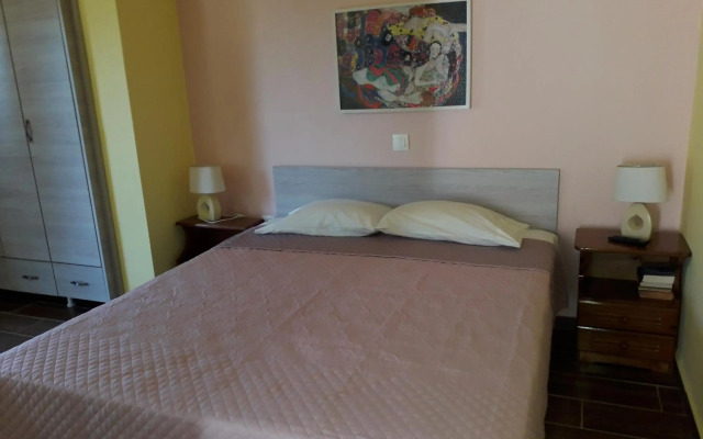 Petasos Apartments
