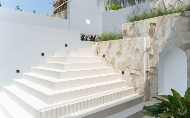 Sunshine City View Villa 6BR wth a private Heated Pool
