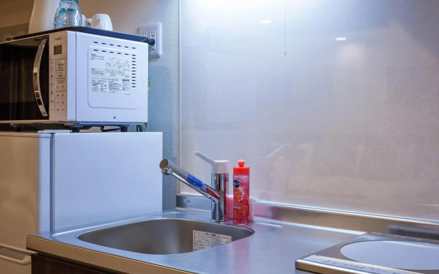 Living Inn Asahibashiekimae Premier