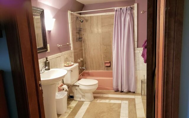 Graham-Carroll House Bed & Breakfast