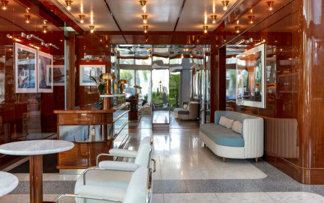 Mr. C Miami – Coconut Grove