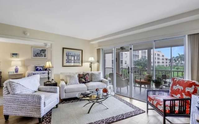 Island-style Condo With Pool, spa and Steps to Beach