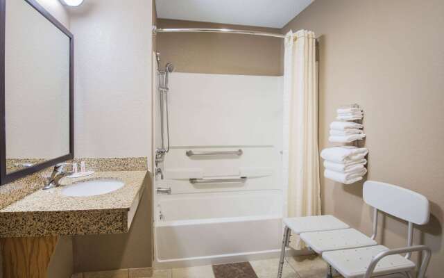 Super 8 by Wyndham Clearfield