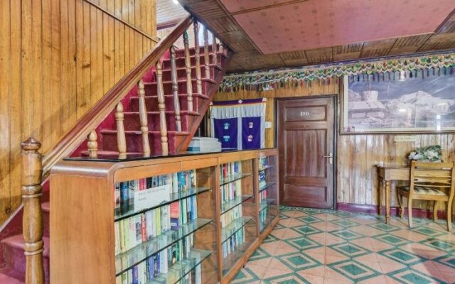 Dekeling Hotel