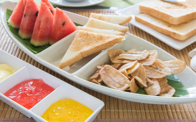 Boonme Heritage Hotel (SHA Extra Plus)