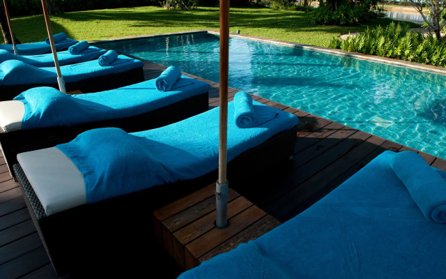 Wanakarn Beach Resort & Spa