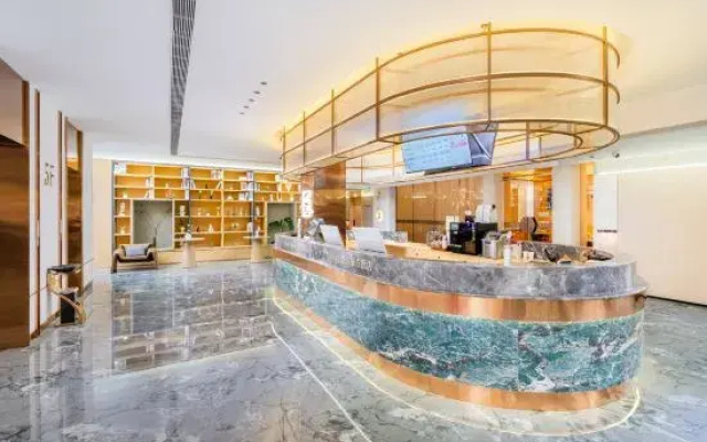 GreenTree Eastern Hotel (Yangzhou Jinganghui Life Plaza Jiangsu Tourism College)