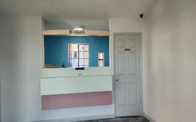 Pleasanton Executive Inn By OYO