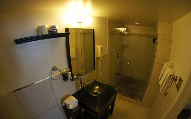 Pegasus International Hotel