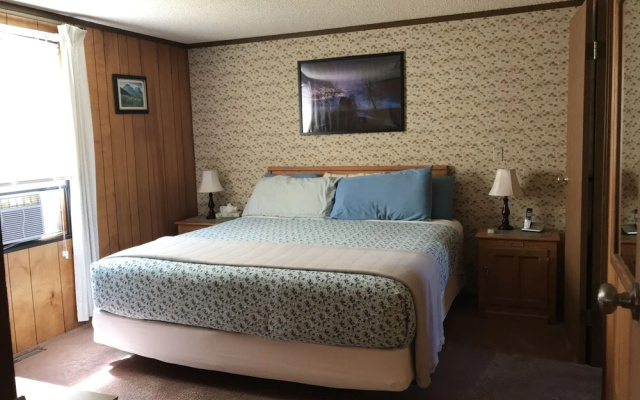 White Eagle Inn