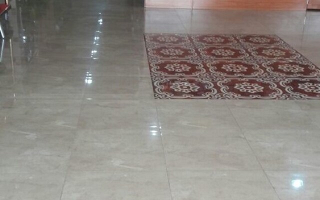 Omseyat Al Sharq Furnished Units 3