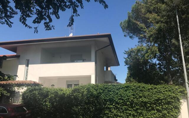 Peaceful Villa 20 min from sea