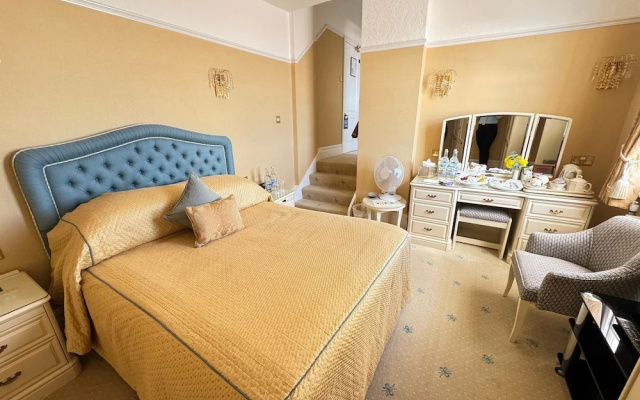 Hotel Riviera Sidmouth
