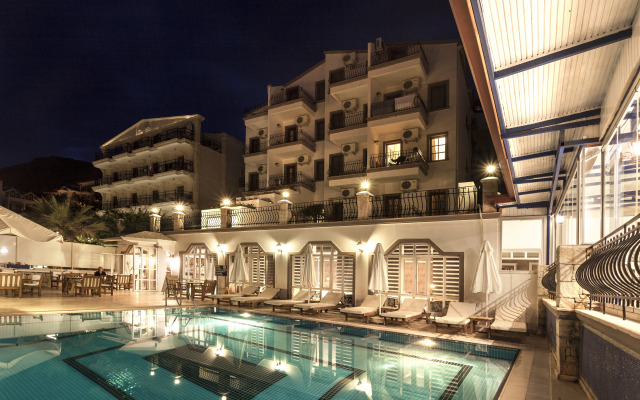 Aqua Princess Hotel