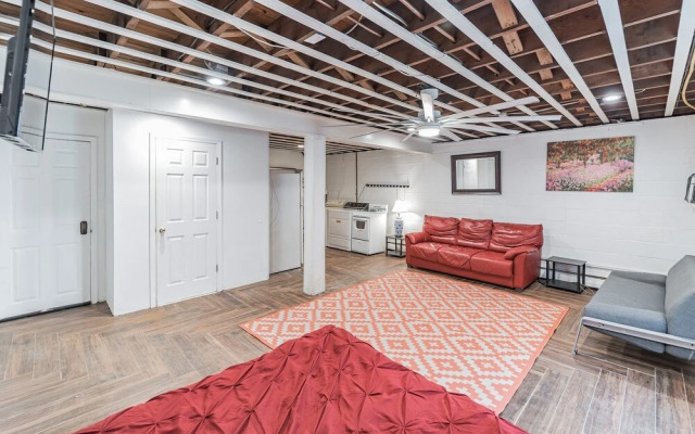 Studio Apartment Close To Everything Apts