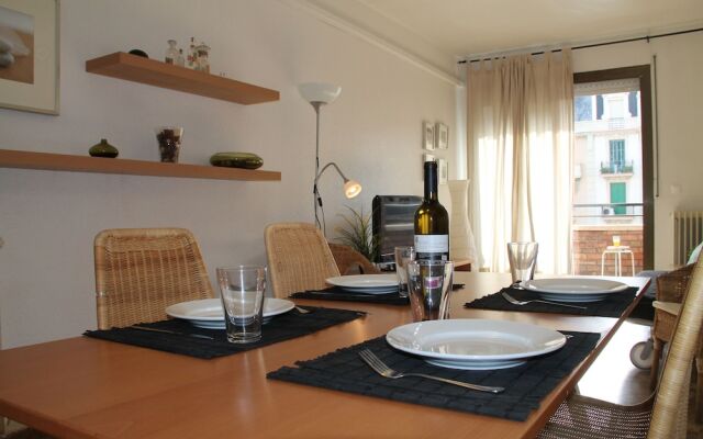 Amplio y Luminoso Piso Céntrico