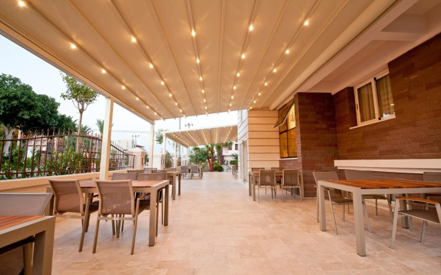 Atrium Apart Hotel