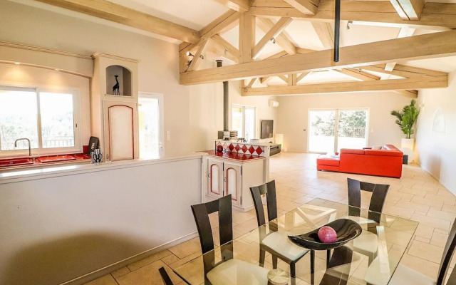 Luxury Property With Private Pool