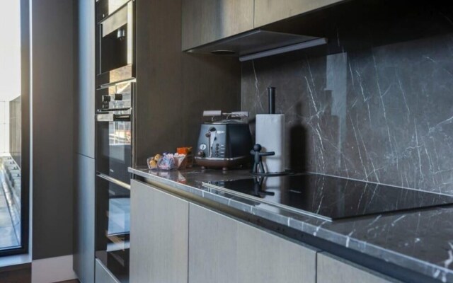 Amazing Roof Terrace Apartment 1-bedroom in London