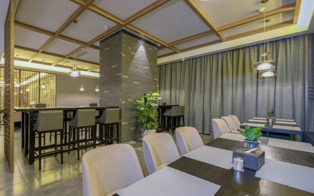 Mehood Lestie International Hotel Chongqing Yuzhong Lianglukou Metro Branch