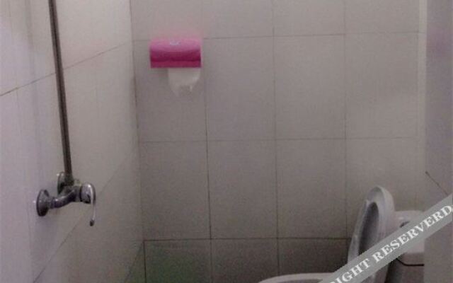 Hongda Hotel (Jinzhou Railway Station Branch)