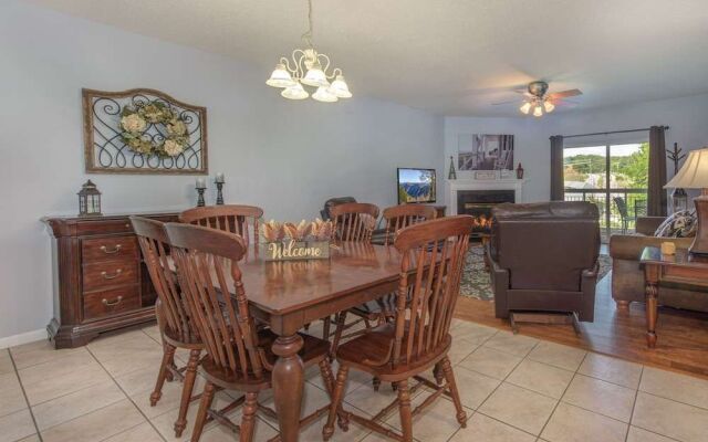 Bear Crossing by VTrips