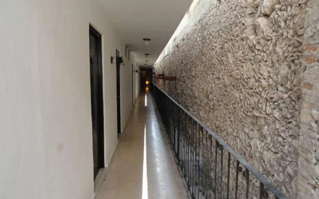 Las Dalias Inn