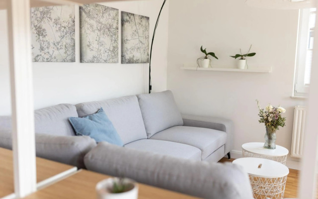 Schöne, geräumige, sonnige Wohnung Old Innenstadt