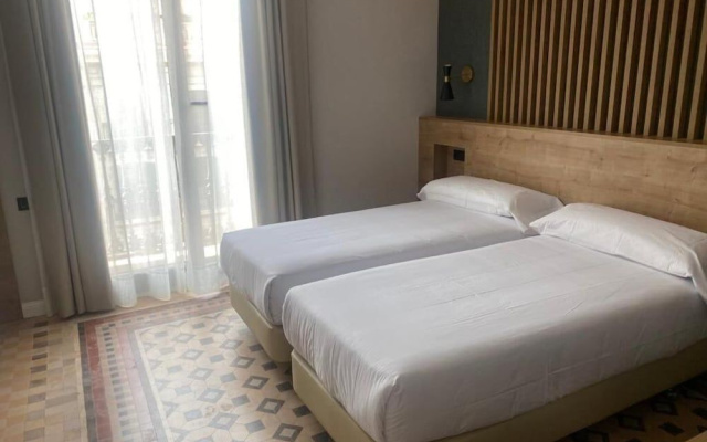 Fontanella by BCN URBAN ROOMS