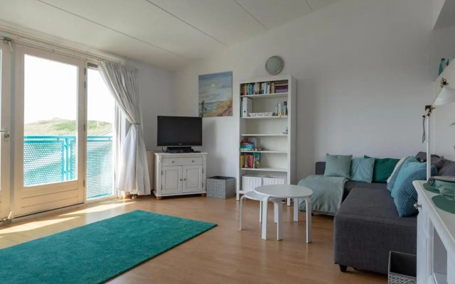 Calm Apartment With Balcony