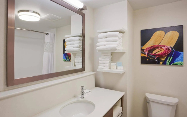 Hampton Inn Spicer Marina Area