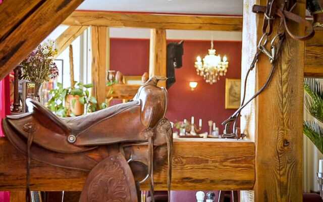 Manor House by the Lake in Klein Upahl