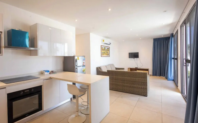 Tills Beach Hotel